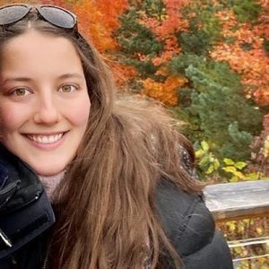 Meet your Posher, Courtney